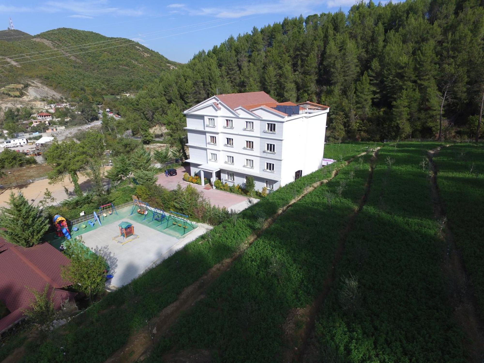 Hotel Elvis Mjull-Bathore Exterior photo